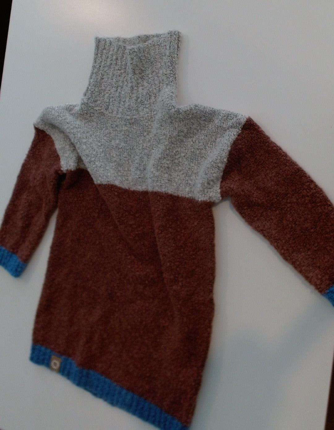 Chandail Gagou Tatou — 2 ans — vêtement enfant seconde main | Boutique Ecomini